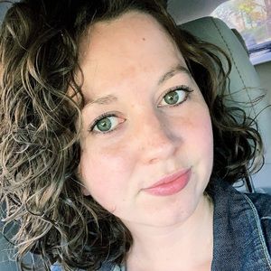 Meet your Posher, Maia